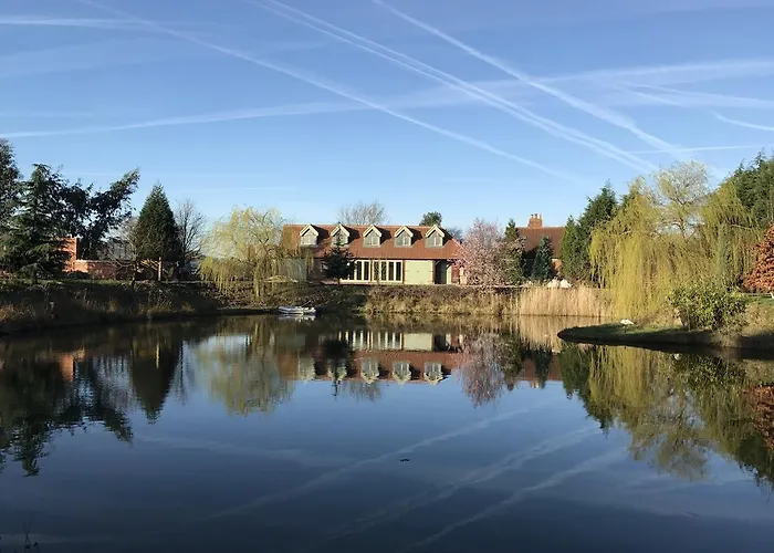 Thonock Lane Lodge